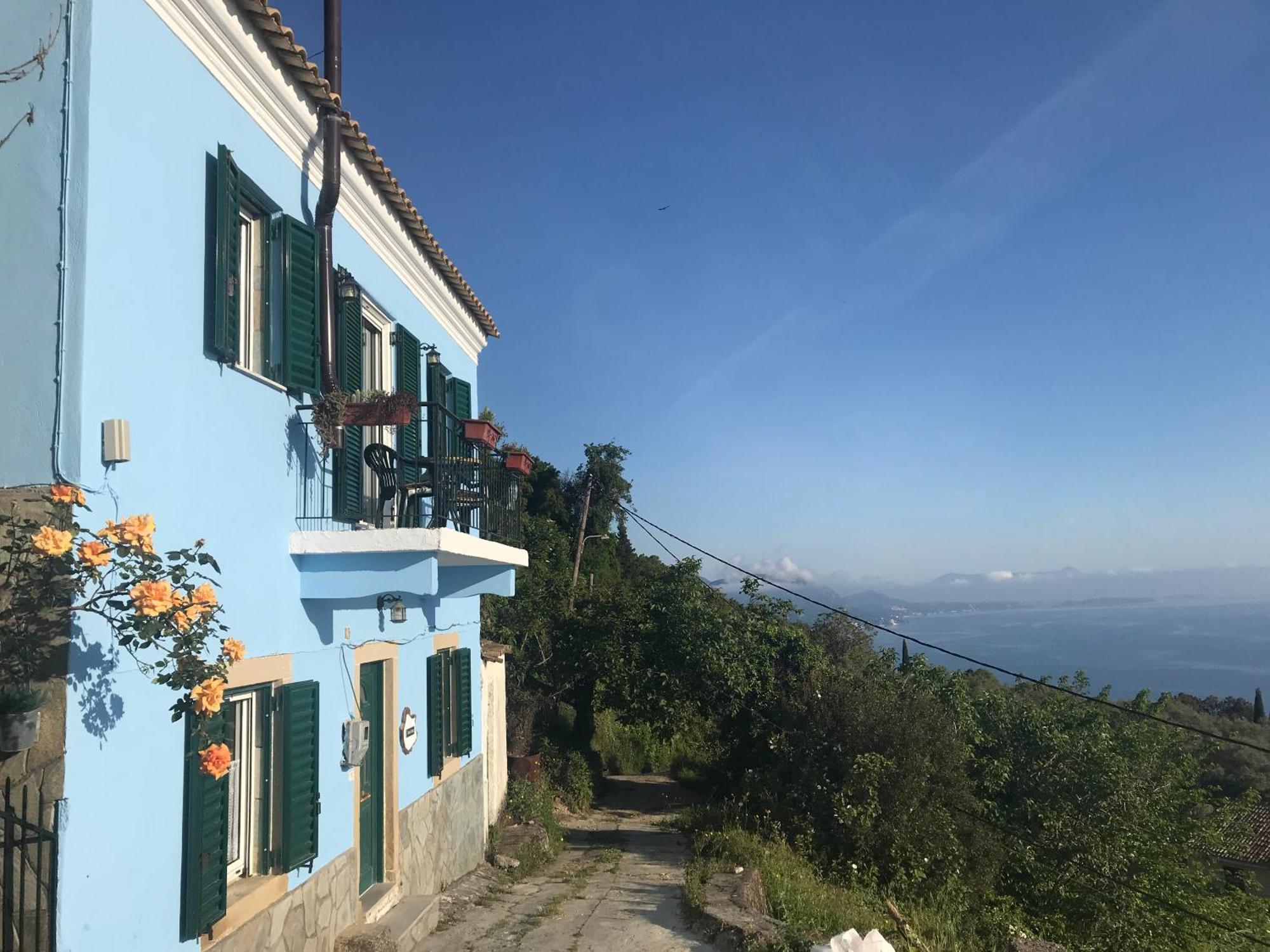 Theea Cottage - Wonderful Sea Views Chlomos Luaran gambar