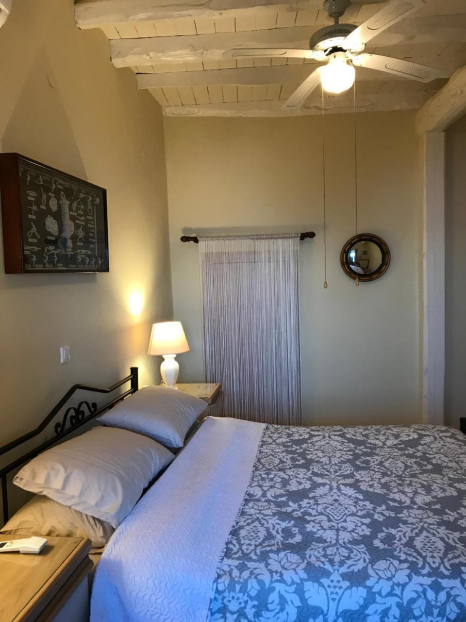 Theea Cottage - Wonderful Sea Views Chlomos Luaran gambar